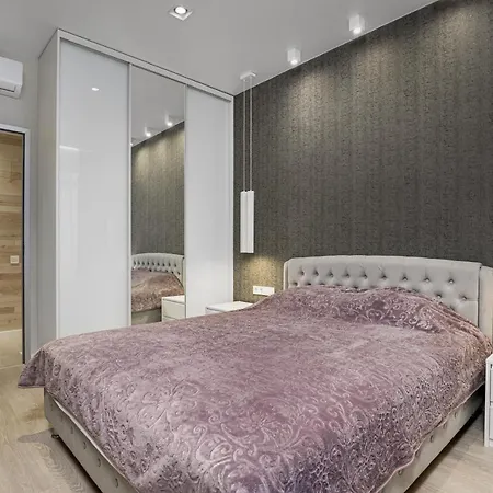 Pearl 45 Panoramic Sea View Apartment Odesa